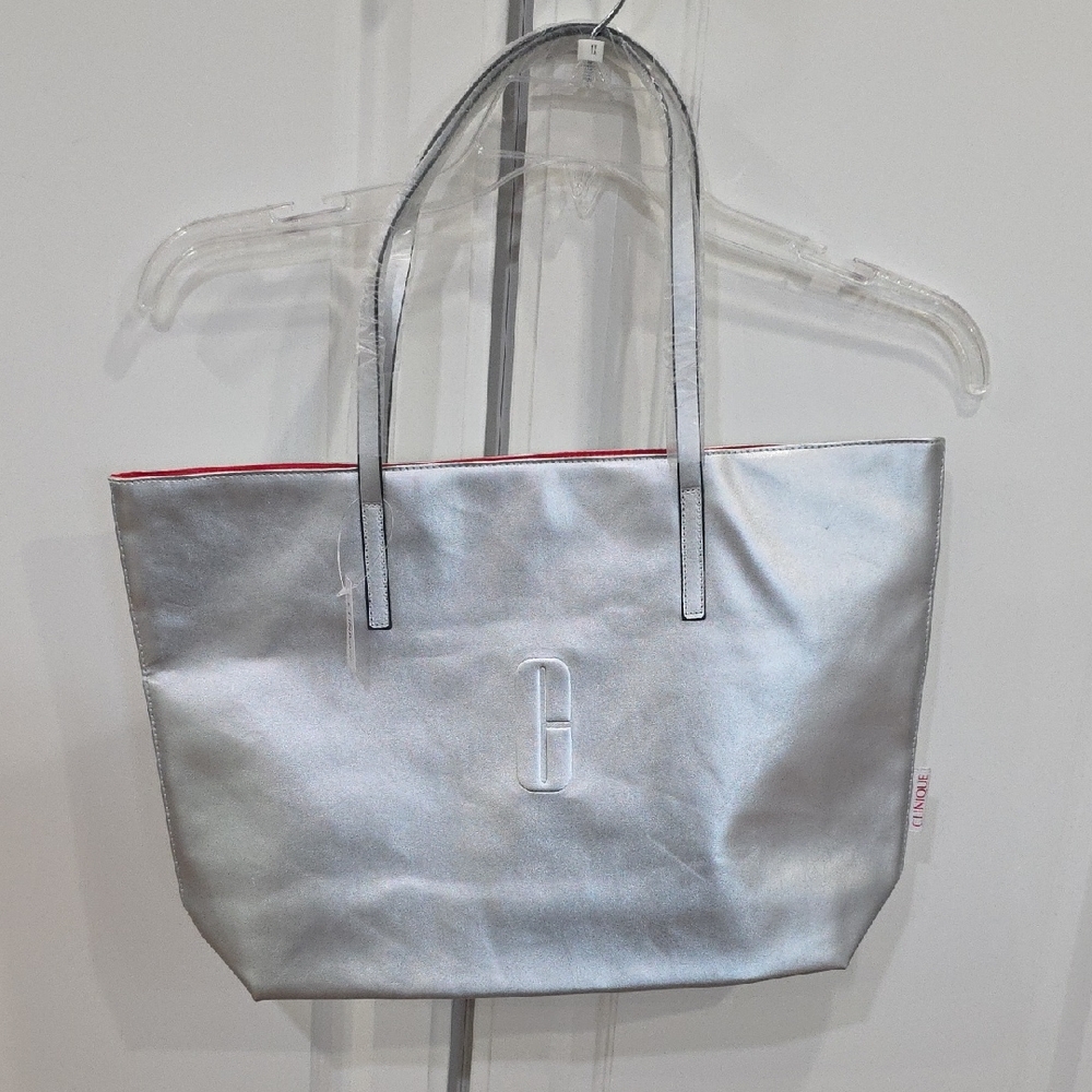 Clinque Silver Tote Bag